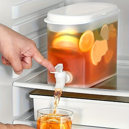 The ultimate summer cooler for fruit tea and juices, this large capacity refrigerator cold kettle features a high-temp resistant drink bucket with an easy-pour faucet. Waterproof and ideal for both the kitchen and bar, it is perfect for keeping your