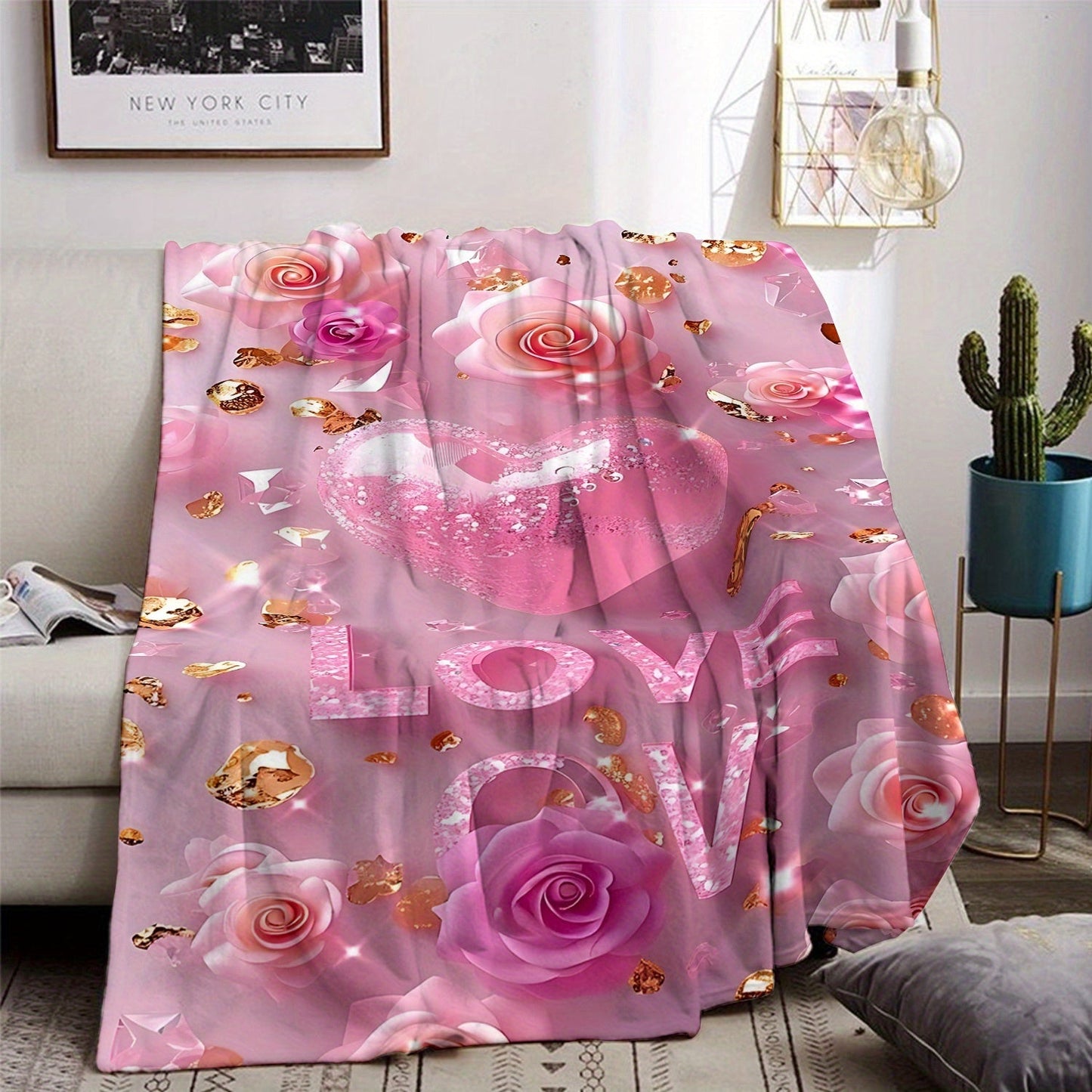 Pink 'I Love You' Throw Blanket for Valentine's Day - Luxuriously Soft and Cozy Flannel Fleece for Couch, Bed, and Camping - Perfect for All Seasons with Elegant Digital Rose and Heart Design