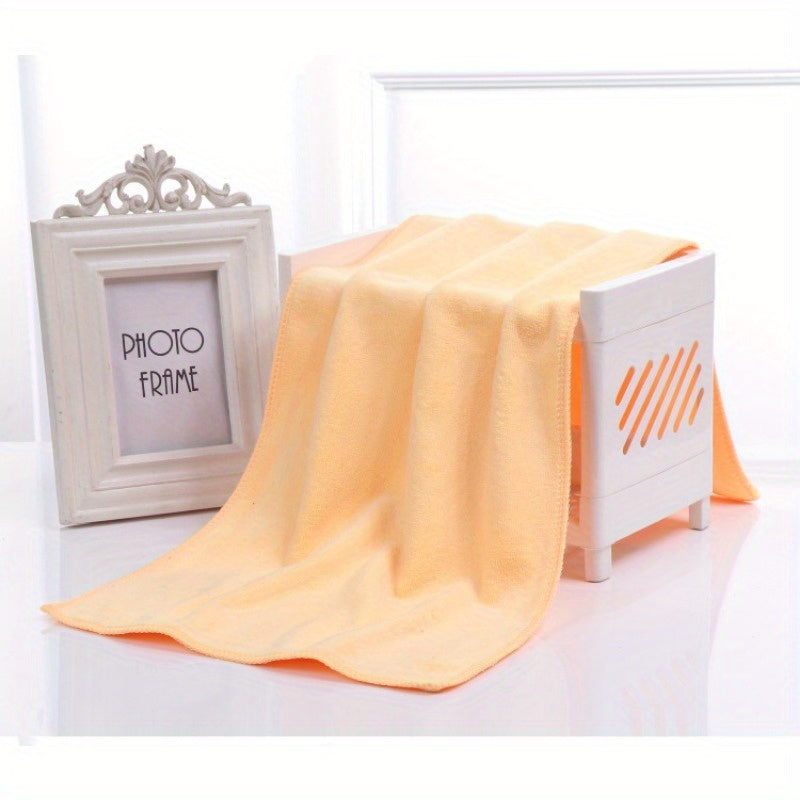 Special towel cleaning cloth designed for housekeeping and cleaning tasks. This cloth is thickened, highly absorbent, non-shedding, and suitable for floor wiping, glass cleaning, car washing, and use as a tablecloth.