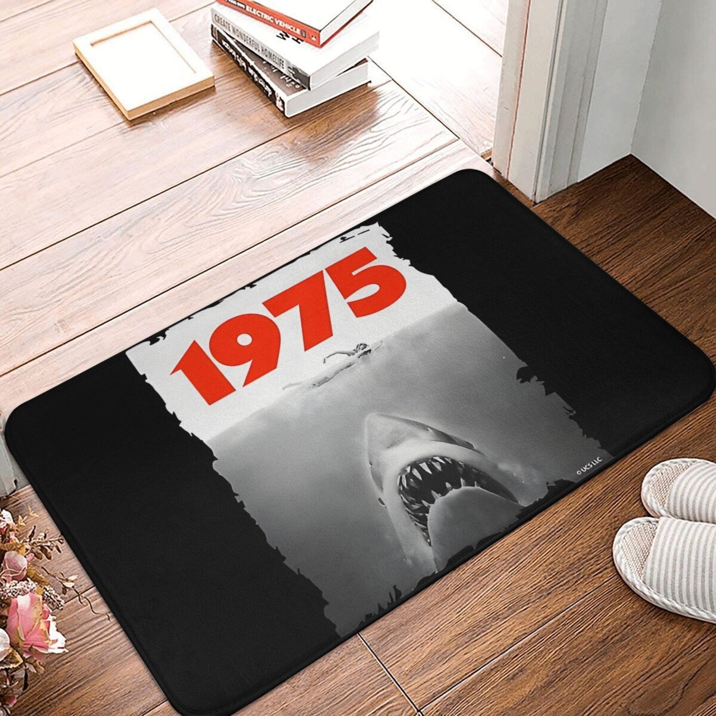 1975 Jaws Fan-Inspired Bathroom Mat - Lightweight Polyester Rug, Machine Washable, Rectangle Shape, Perfect for Home Decor