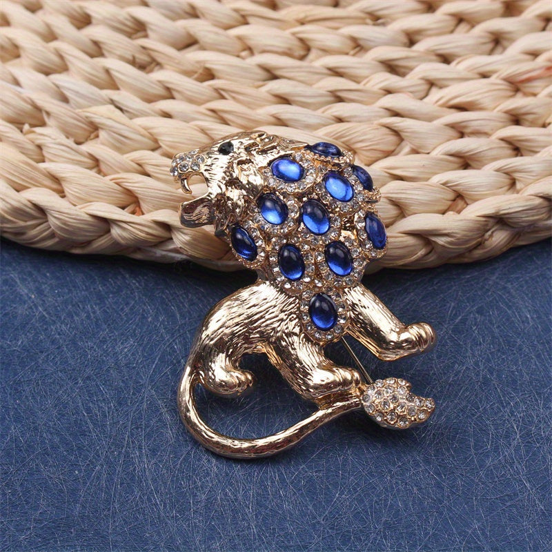 Beautiful Rhinestone Lion Brooch - A Versatile and Stylish Addition to Your Wardrobe for Any Occasion | Ideal Christmas Present | Unique Design to Complement Your Outfits and Accessories