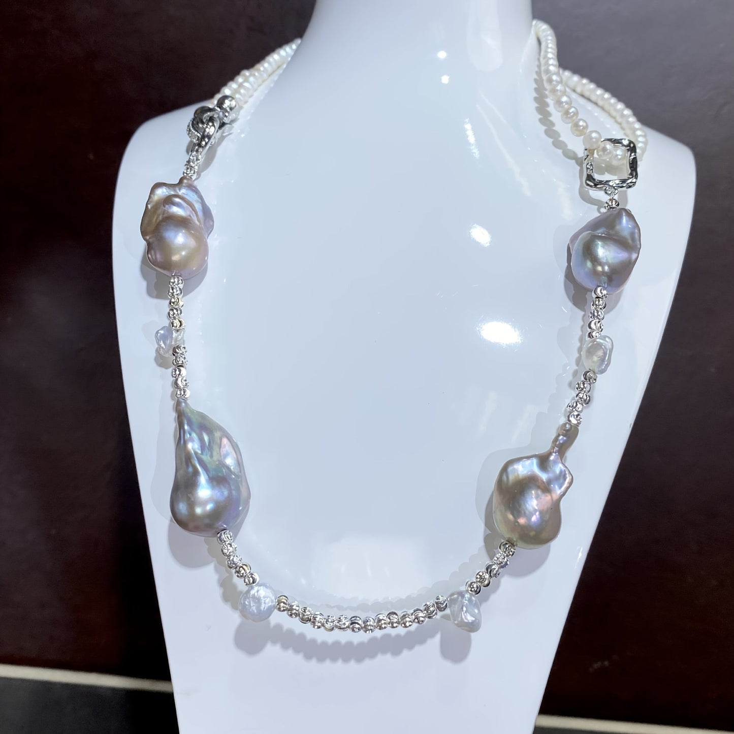 Beautiful Natural Freshwater Pearl Necklace - Stylish Baroque Grey Pearl Chain Perfect for Everyday Wear and Special Occasions, Versatile and Fashionable Pearl Necklace, Great Gift for any Event, Timeless Design for Year-round Wear