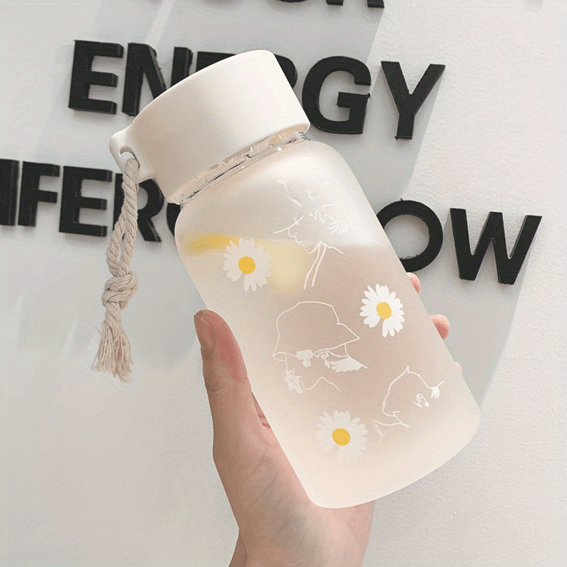 Leakproof water bottle with chrysanthemum print - safe for food contact, BPA-free plastic, perfect for school, outdoor activities, and everyday use.