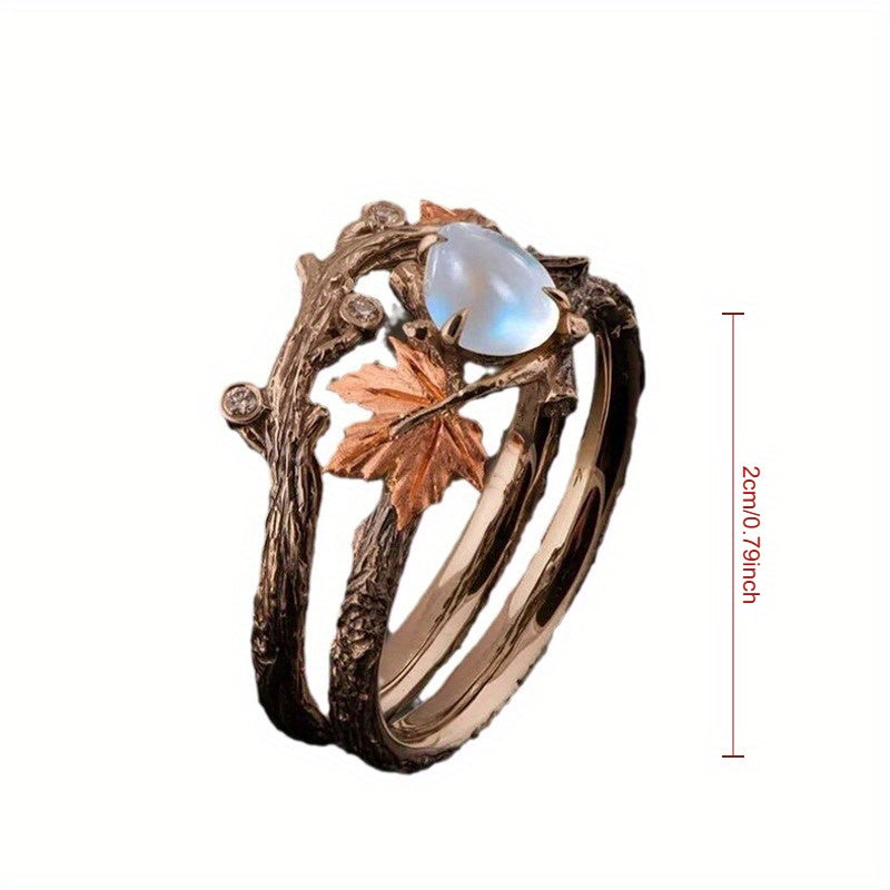 Stylish Vintage Maple Leaf Ring featuring Natural Stone - Beautiful Antique Gold Finish, Great for Everyday and Special Occasions, A Thoughtful Thanksgiving Present for a Loved One.