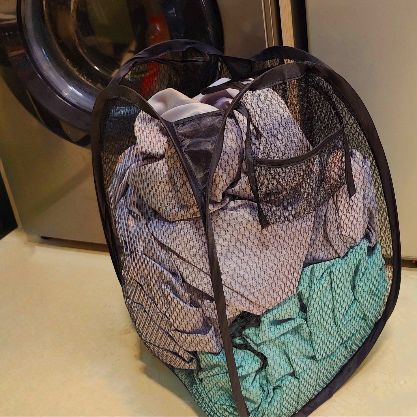 Large Foldable Mesh Laundry Basket with Handles - Modern Pop-Up Design, Spacious Capacity, Round Organizer for Dirty Clothes in Any Room, Made of Durable Material