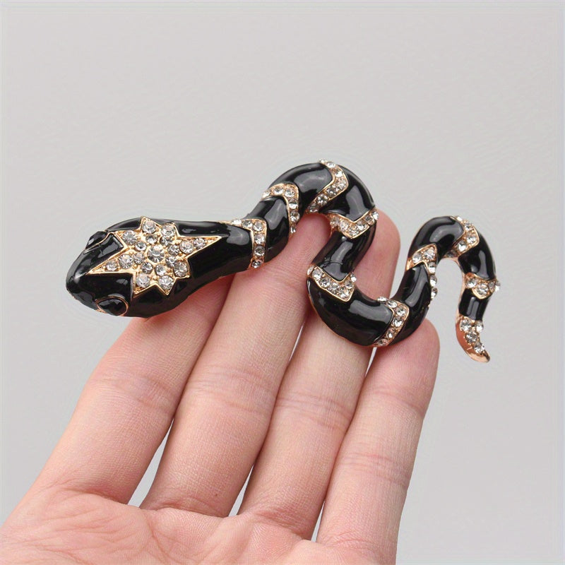 Exquisite Snake Brooch adorned with Glittering Rhinestones - One-of-a-Kind Animal Lapel Pin for Both Men and Women, Ideal Gift Option.