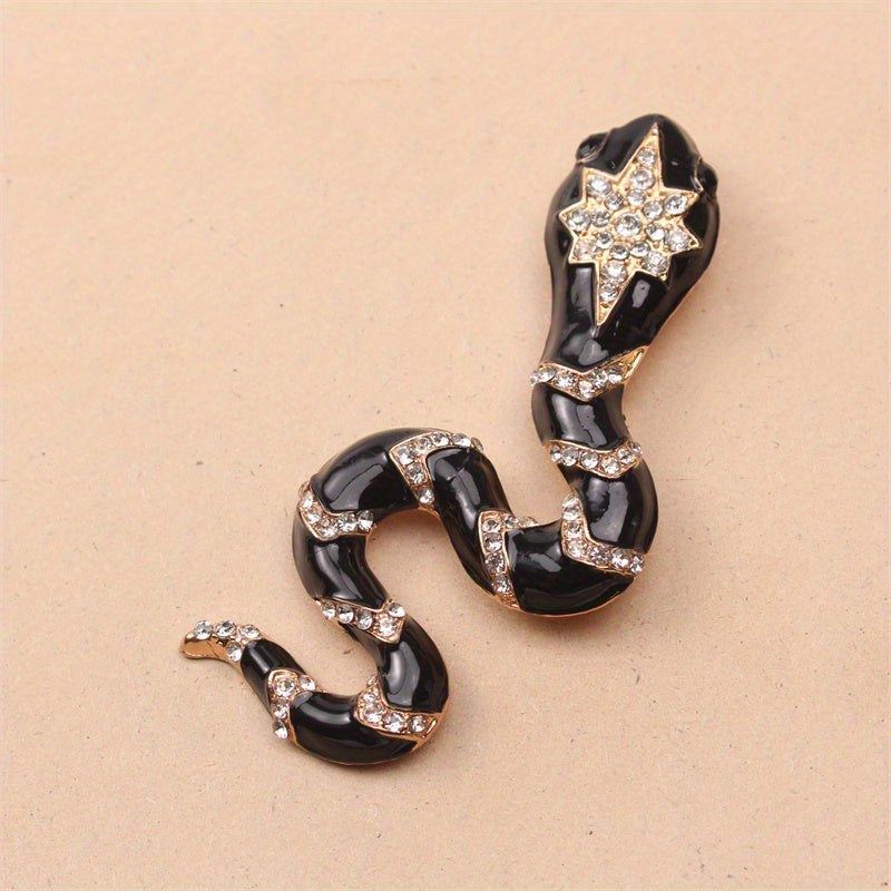 Exquisite Snake Brooch adorned with Glittering Rhinestones - One-of-a-Kind Animal Lapel Pin for Both Men and Women, Ideal Gift Option.