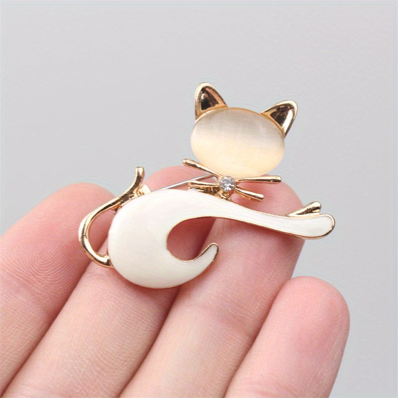 Irregular Animal Shaped Enamel Kitten Brooch in a Cute and Simple Style, made of Alloy and Enamel Material. A Novelty Fashion Accessory for Women, This Personalized Gift Pin is perfect for adding a touch of fun to any outfit.