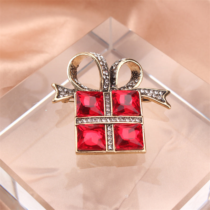 Elegant and luxurious gift for women: Rhinestone brooch in unique irregular shape, perfect for fall, winter, Christmas, travel, parties, and daily wear.