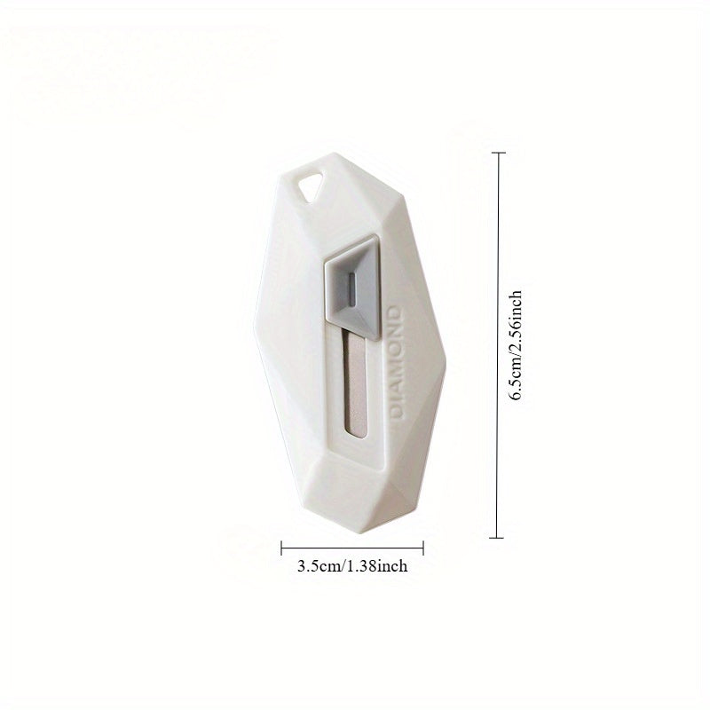 Multi-Functional Utility Knife with Automatic Retractable Blade - Safety Feature for Versatile Indoor and Outdoor Applications