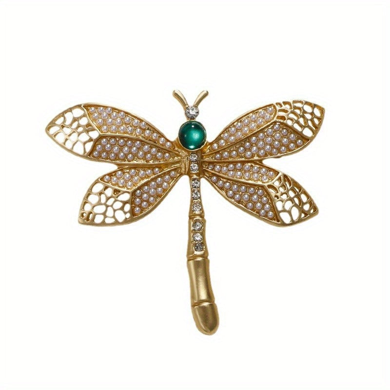 Add a touch of vintage charm with this exquisite Golden Dragonfly Brooch, crafted from luxurious alloy and enamel. Perfect for embellishing dresses, sweaters, and suits with a retro flair. This elegant accessory features a stunning golden dragonfly