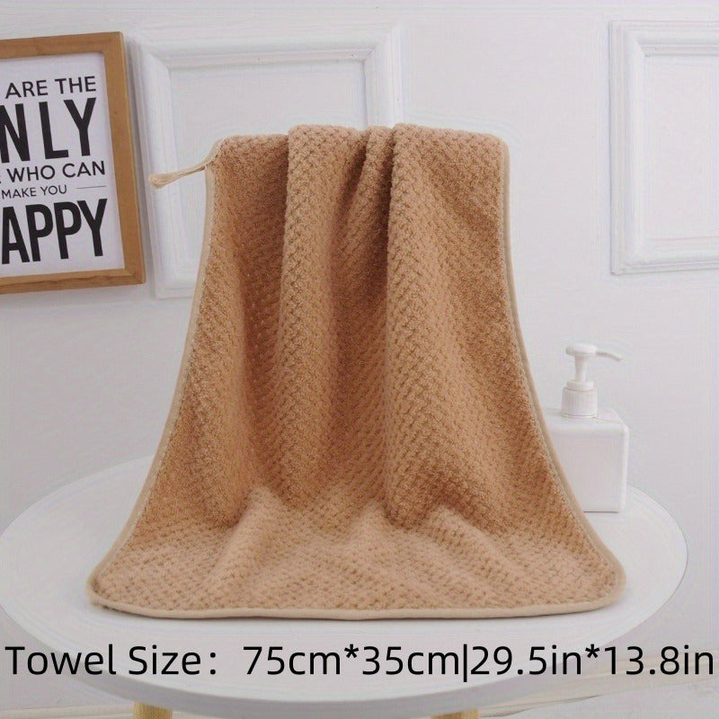 Soft, Fast-Drying Hand Towel - Highly Absorbent & Gentle on Skin, Ideal for Family Bathrooms.