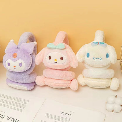 These Sanrio-approved plush earmuffs feature adorable cartoon characters, made from stretchable polyester for a comfortable fit. These fashionable ear covers are perfect for outdoor winter use, combining knitted crochet and fabric for a cozy and stylish