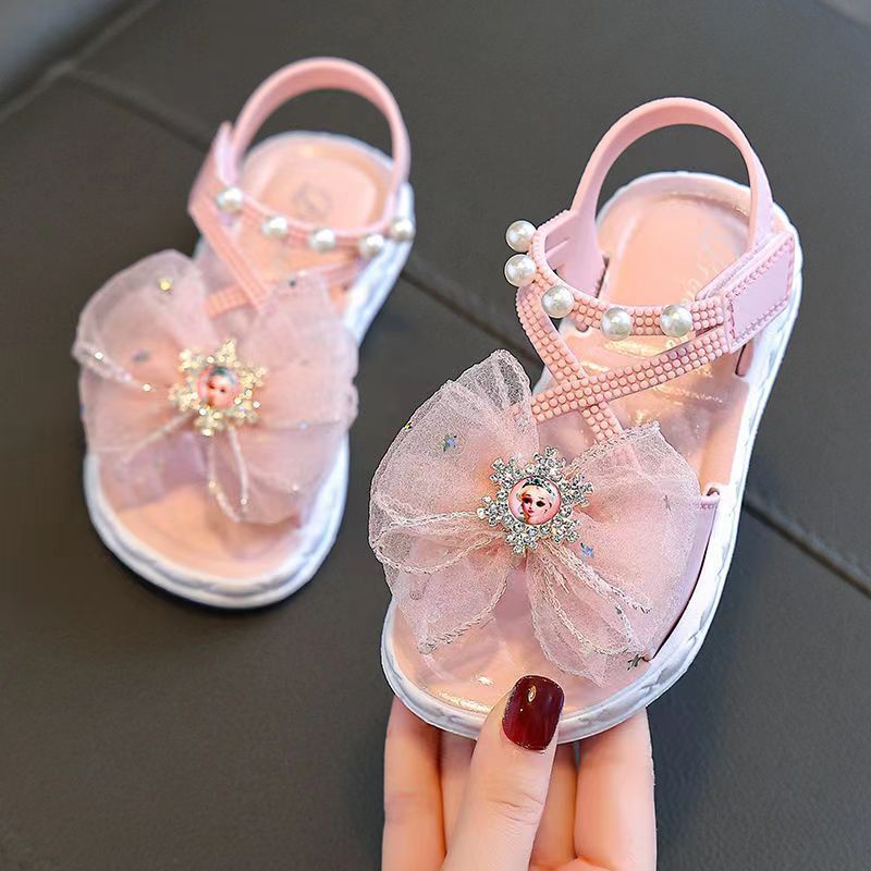 New for summer 2024: Non-slip girls' sandals with soft soles, perfect for medium and large children. Ideal for little princesses at the beach.