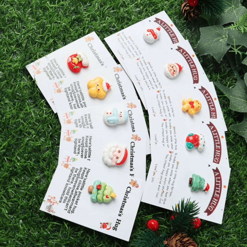 Set of 10 Christmas Hug Gift Cards featuring Festive Resin Charms - Perfect for Parties - Includes Santa, Snowman, Gingerbread, and Stocking Pocket Hug Tokens for Holiday Gifts and Seasonal Decoration