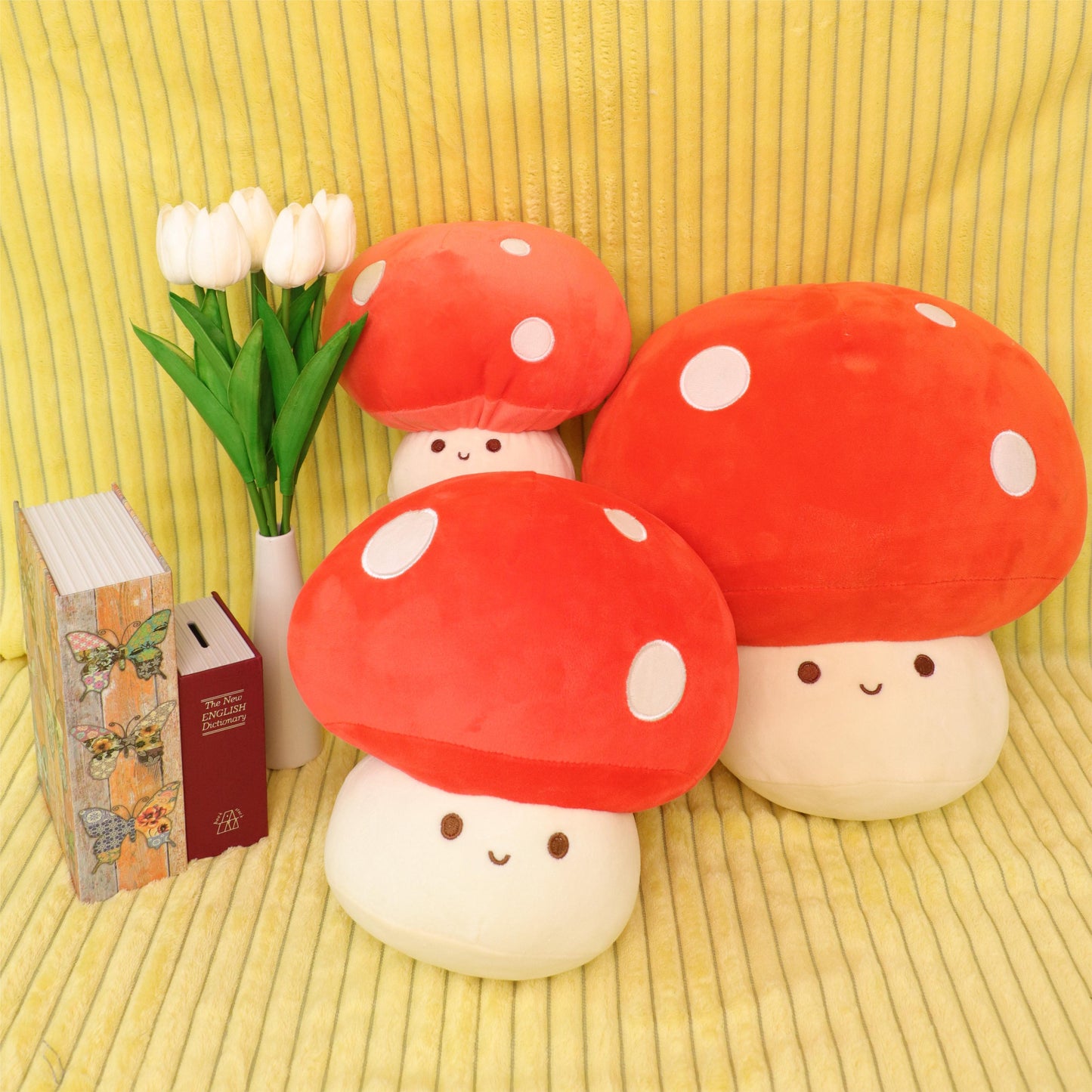 Cute red mushroom plush toy, perfect for girls and children, ideal for Christmas and birthdays.