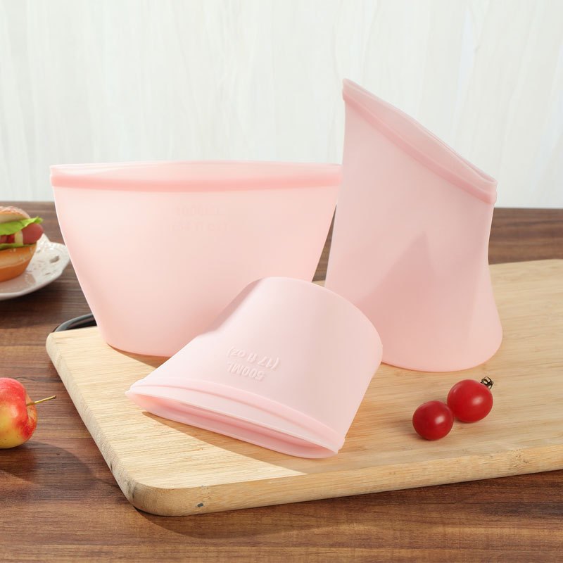 Silicone Food Storage Bags, Free from BPA - Safe for Microwave, Dishwasher, and Fridge Use - Ideal for Preserving Food and Keeping your Kitchen Organized