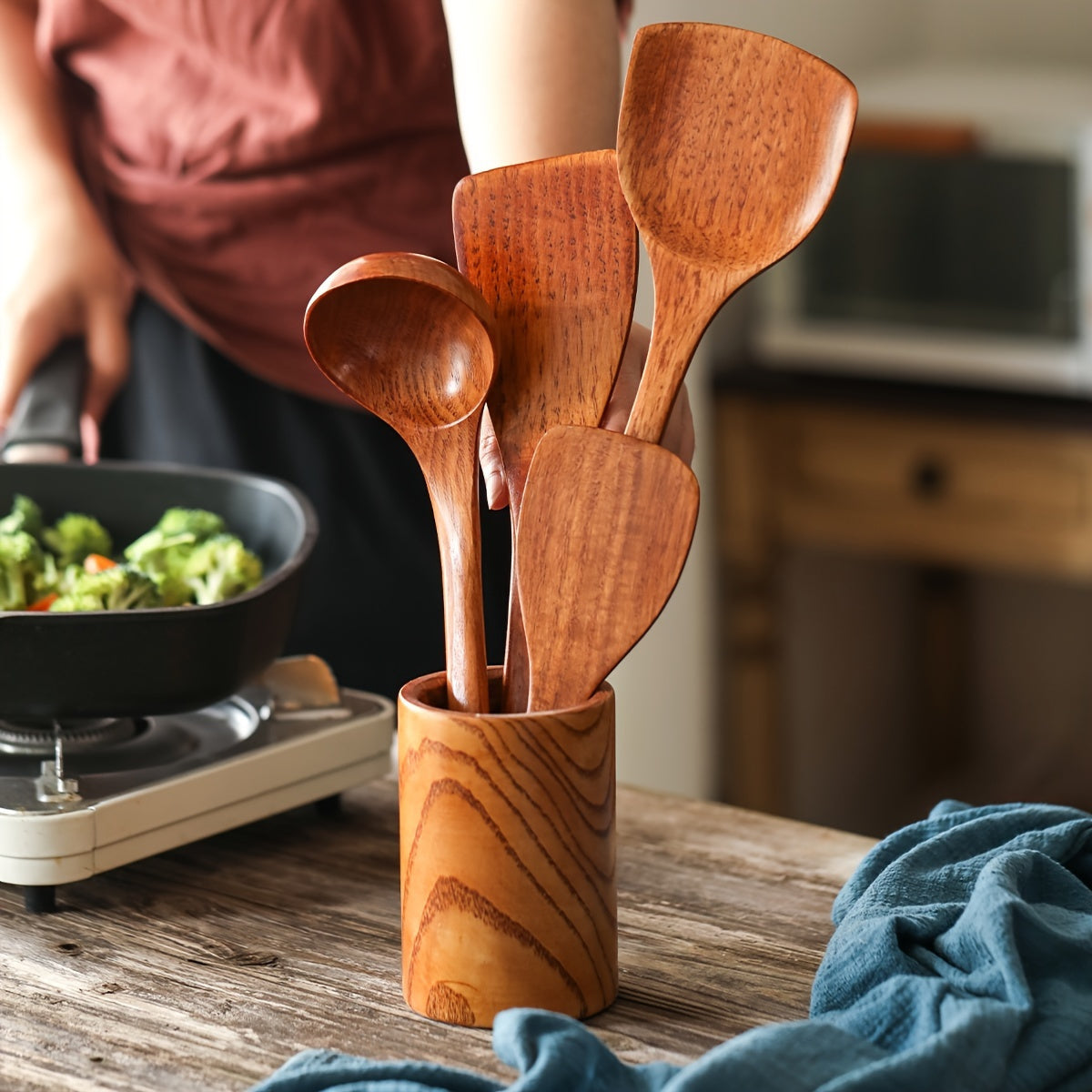 High-Quality Wooden Soup Spoon and Shovel Set - Durable, Heat-Resistant Utensils Ideal for Home and Restaurant Kitchens