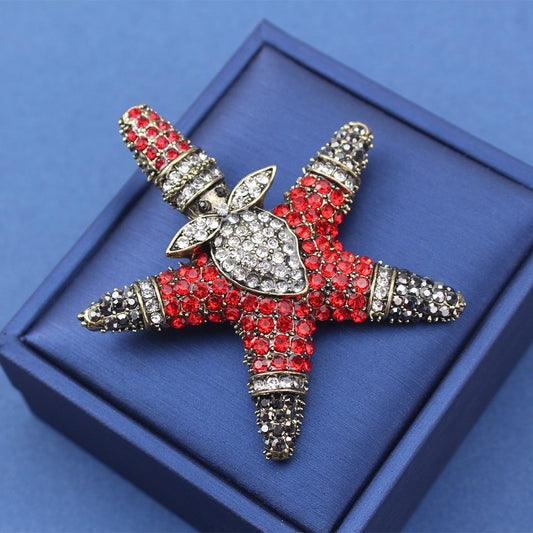 Vintage Santa Claus Design, High-End Christmas Holiday Accessory for Men: Adorable Star-Shaped Rhinestone Brooch Pin.