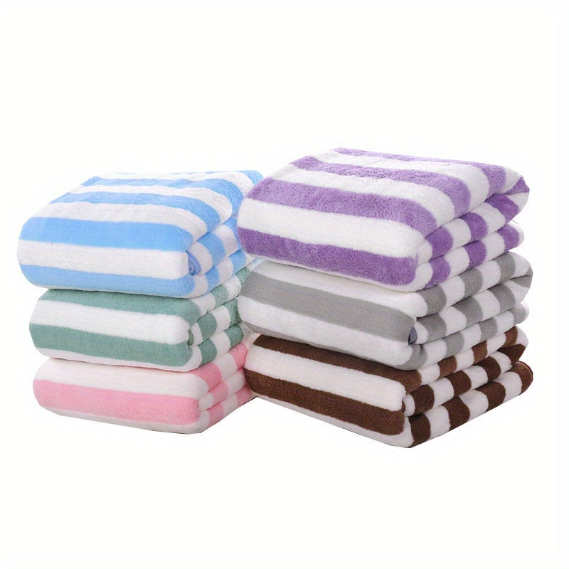 Soft coral fleece bath towel with quick-dry beach towels. Made of 280gsm 100% polyester with a striped design for home use.