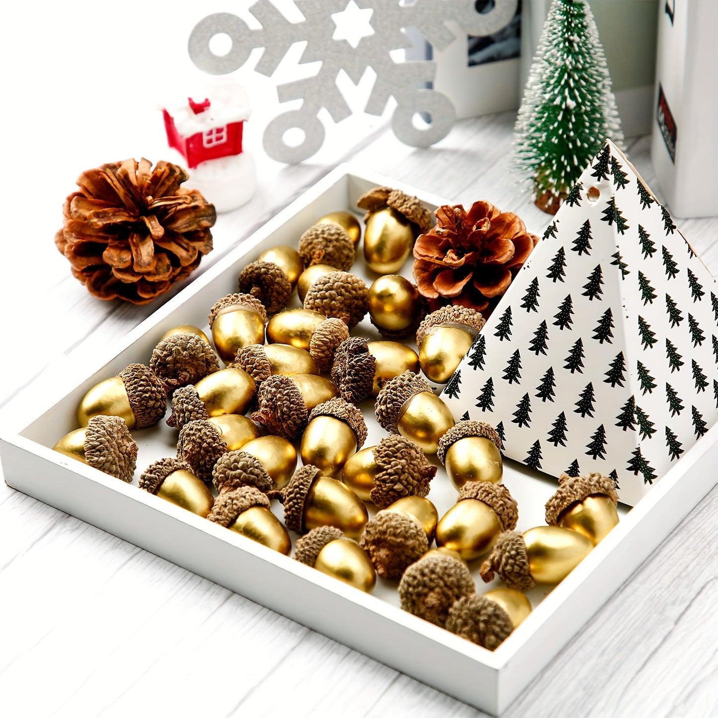 Set of 20 artificial golden acorns for festive home decor, no batteries needed