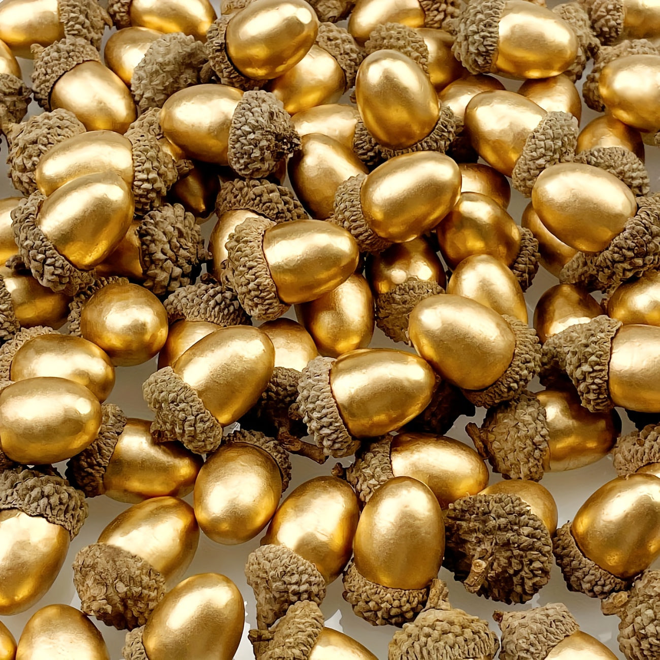 Set of 20 artificial golden acorns for festive home decor, no batteries needed