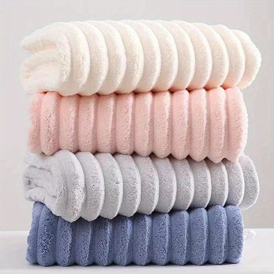 Coral Fleece Towels Set: Lightweight, Quick-Dry, 100% Polyester, Contemporary Design, Soft and Machine Washable.