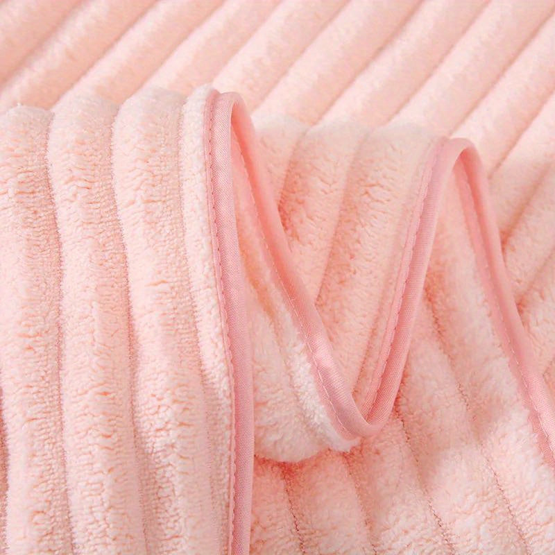 Coral Fleece Towels Set: Lightweight, Quick-Dry, 100% Polyester, Contemporary Design, Soft and Machine Washable.