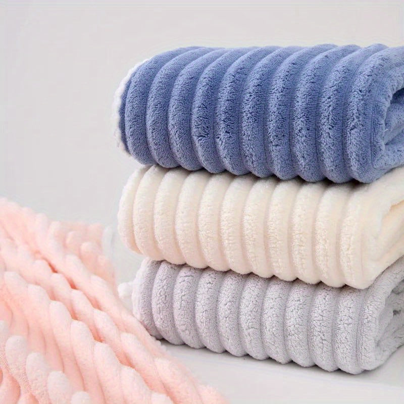 Coral Fleece Towels Set: Lightweight, Quick-Dry, 100% Polyester, Contemporary Design, Soft and Machine Washable.