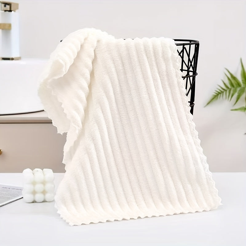 Coral Fleece Towels Set: Lightweight, Quick-Dry, 100% Polyester, Contemporary Design, Soft and Machine Washable.