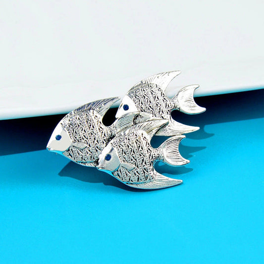 Stylish Enamel Animal Brooch Pins - Unique Rhinestone Fish Badge Collection for Fashionable Men and Women