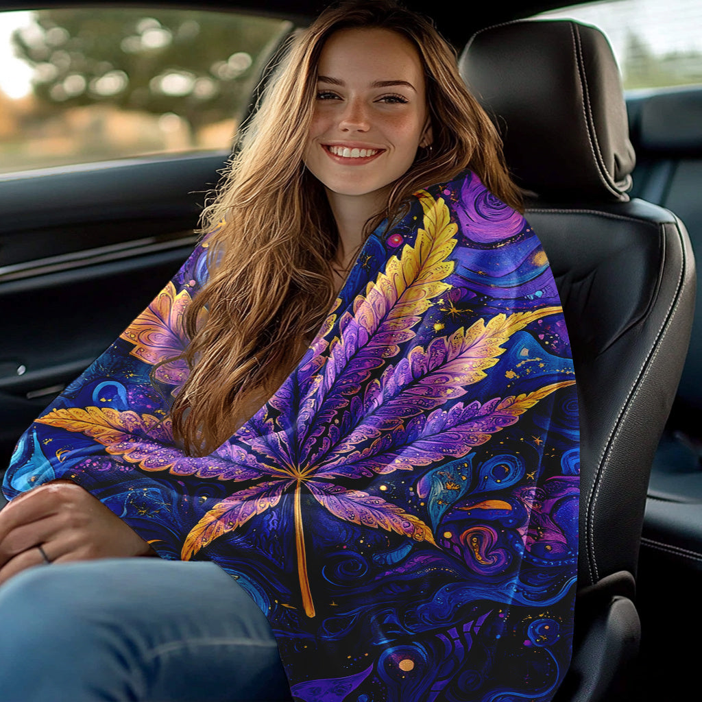 Soft and warm flannel fleece throw blanket featuring a psychedelic leaf print design. This all-season blanket is digitally printed and engraved on polyester material, weighing between 200-250g. Available in mixed colors with a fantasy theme, this blanket