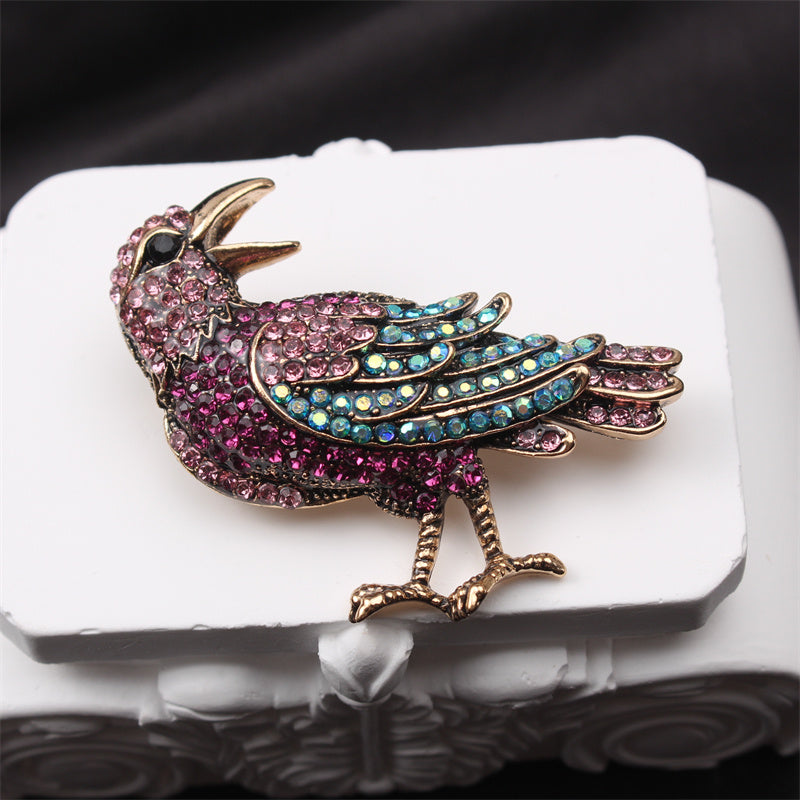 Fashion Accessory: Cute Novelty Animal Shaped Corsage with Sparkling Simulated Gemstones - Elegant Rhinestone Bird Brooch Pin