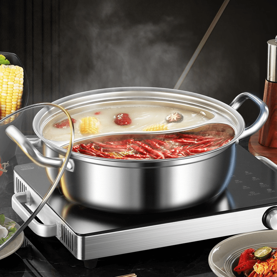 32.0cm Stainless Steel Stockpot with Dual-Boiler Chinese Hot Pot Set, Suitable for Induction Cooktops, Divided Flavor Cooking Pot with Dual Chambers and Enhanced Thickness.