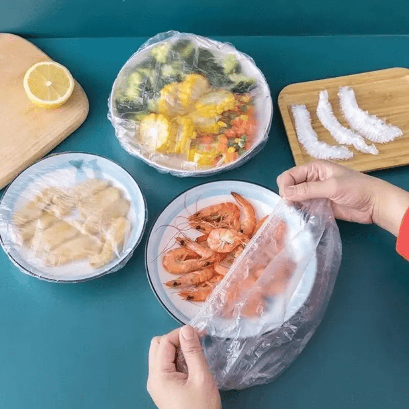 New style set of disposable fresh-keeping film, food grade for home use. Ideal for kitchen refrigerators, leftovers, fruit preservation, and outdoor camping. The perfect kitchen accessory for restaurants.