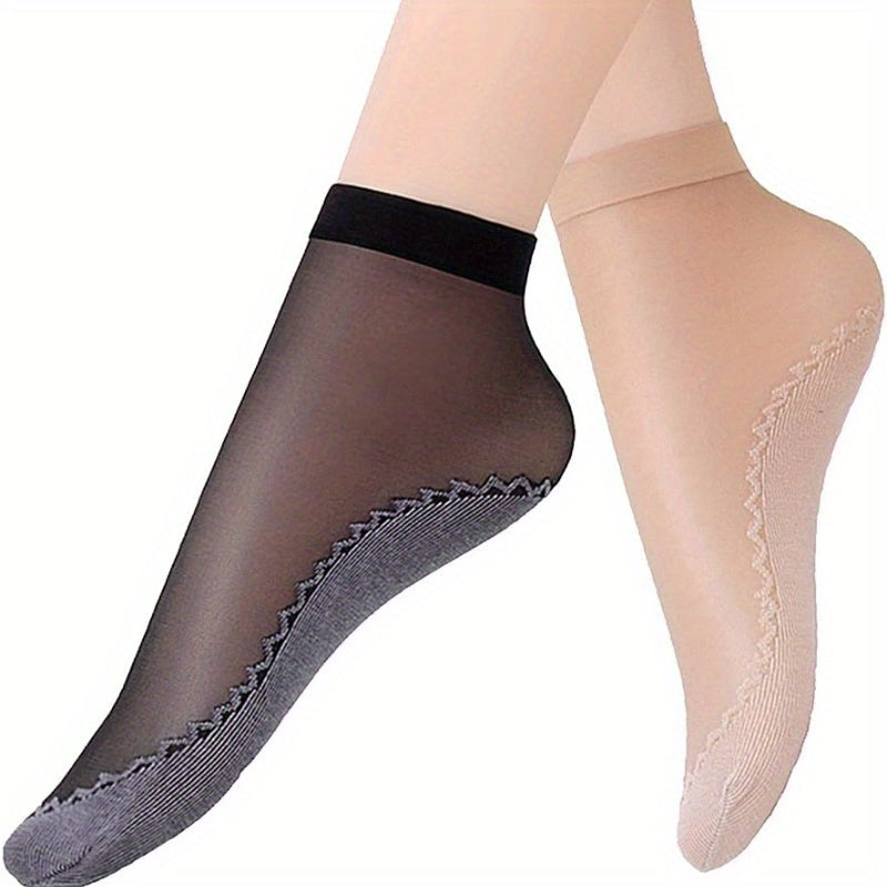 4 pairs of women's sheer ankle socks with non-slip transparent toe protector, breathable nylon knit fabric. Made of 85% Polyamide and 15% Elastane. Solid color, hand wash recommended. 100