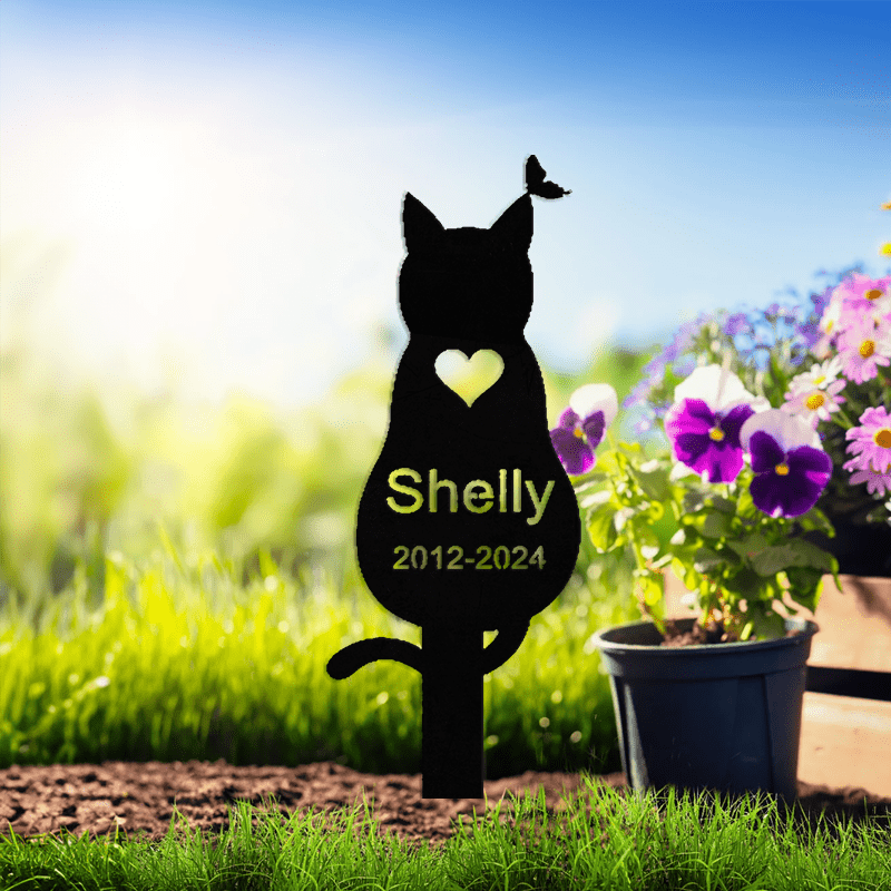 Custom Engraved Personalized Black Metal Cat Memorial Garden Stake - Heart Detail Pet Loss Tribute, Durable Iron Silhouette Grave Marker for Garden Decor.