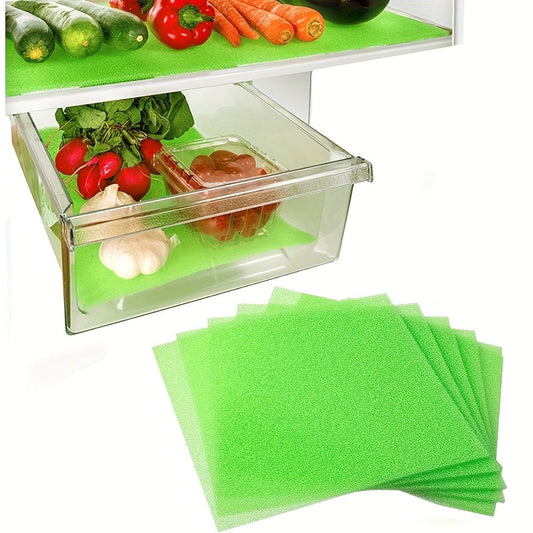 1 piece or set of 5 pieces of Fruit & Vegetable Freshness Mats. These washable mats are designed to line refrigerator drawers, keeping your produce fresh and airy for an extended period. These pads are reusable, helping to maintain the freshness of your