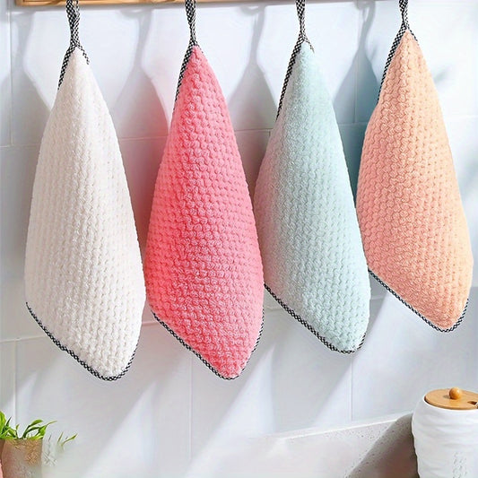 Colorful kitchen rags for cleaning and scrubbing, ideal for washing dishes and wiping surfaces.