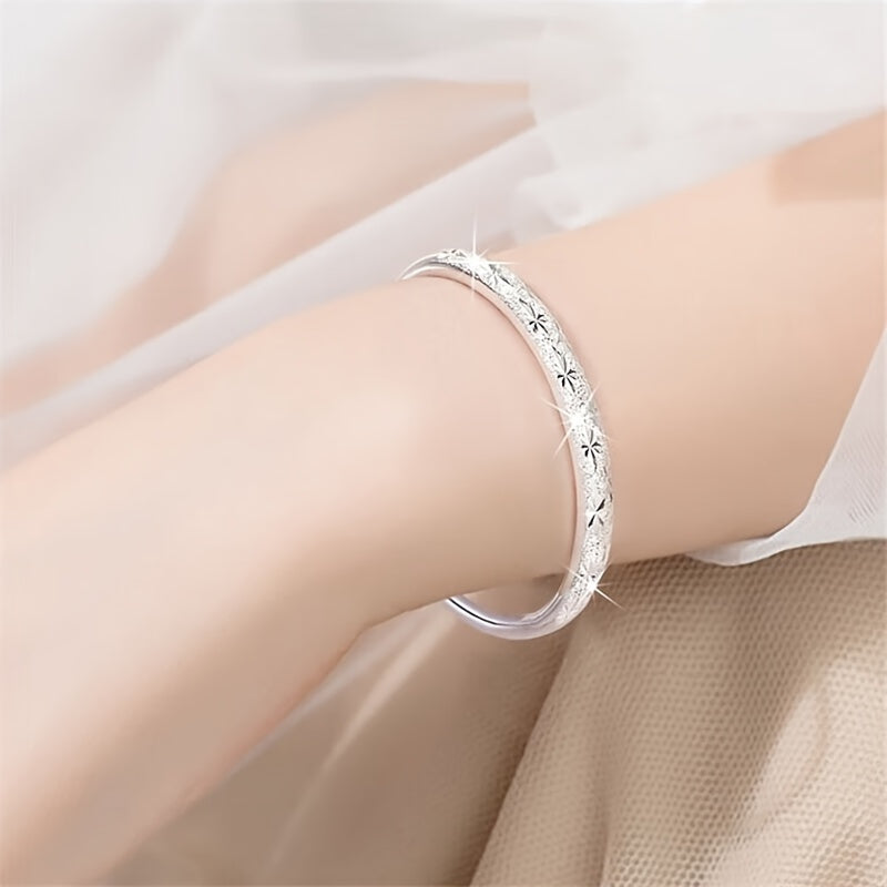 Sterling Silver Open Sky Full of Stars Bracelet, Unisex Design for Fashionable Versatility. Perfect for Women's Everyday Wear, Birthday, Anniversary, Party, Valentine's Day, or Christmas Gifts.