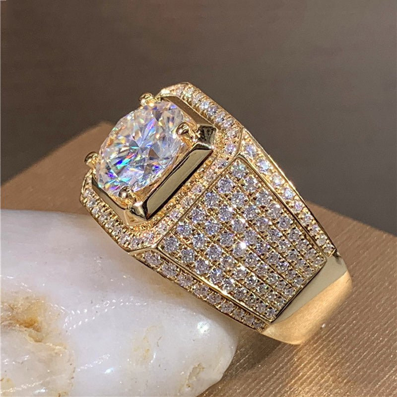 Dazzling 1CT Moissanite Round Ring in Ethic Diam S925 Silver, Exquisite 18K Golden Plating, Timeless Vintage Style, Ideal for Everyday or Wedding Wear, Stunning Anniversary Present with Elegant Gift Box included.