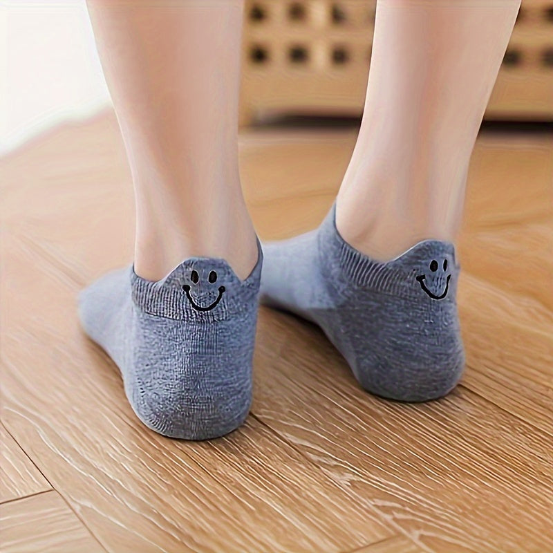 10 pairs of cute, breathable low-top short socks for women, perfect for spring and autumn, ideal for school and shopping.