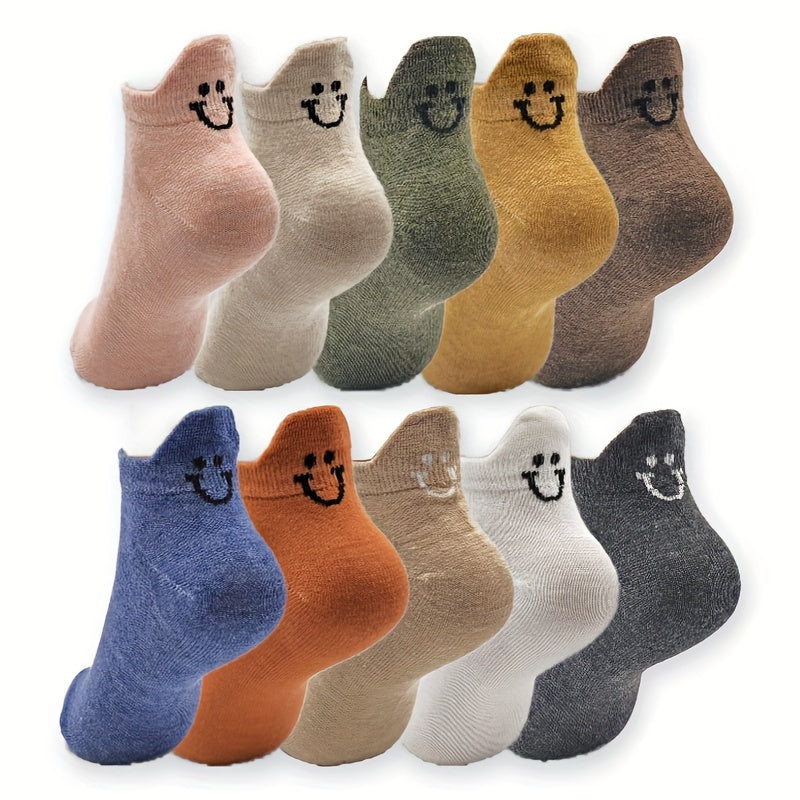 10 pairs of cute, breathable low-top short socks for women, perfect for spring and autumn, ideal for school and shopping.