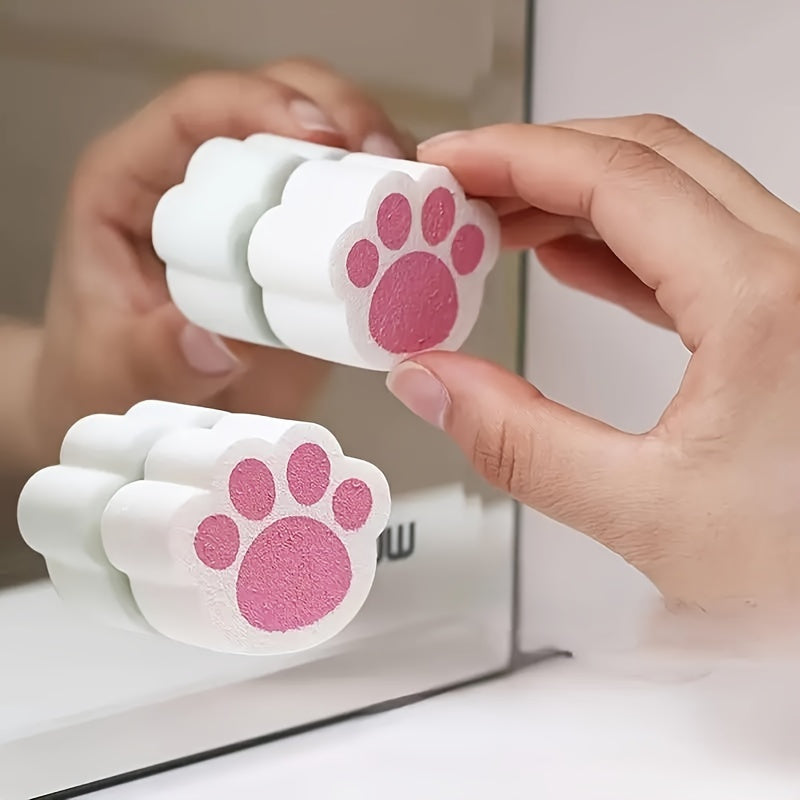 Pair of Cute Cat Paw Mirror Cleaning Sponges - Portable and No Electricity Required for Removing Stains from Bathroom and Kitchen Glass