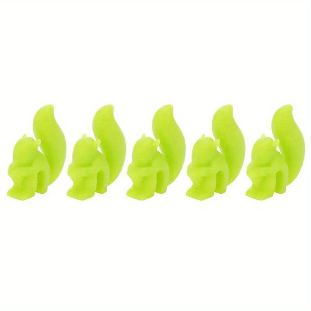 Gift Set of 5 Silicone Squirrel Shaped Tea Bag Holders - Fun Tea Accessories for Cup Decor, Tea Bag Clips for easy Identification - Perfect Teaware Gift