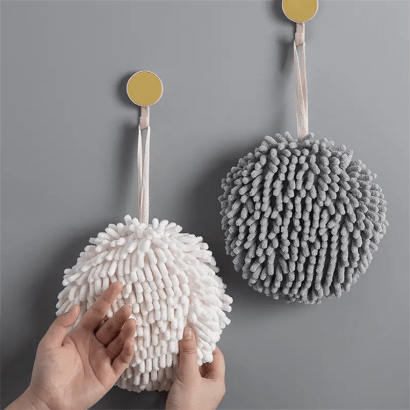 Large Nordic style chenille hanging hand drying ball with quick-dry absorbent properties. Perfect for use as a bathroom towel or cute kitchen cloth, made from high-quality fabric material.