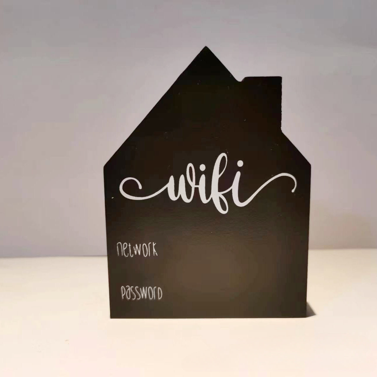 Stylish Wooden Sign with Wifi Password - Reusable Blackboard Style, Great for Home Decor during Halloween & Christmas