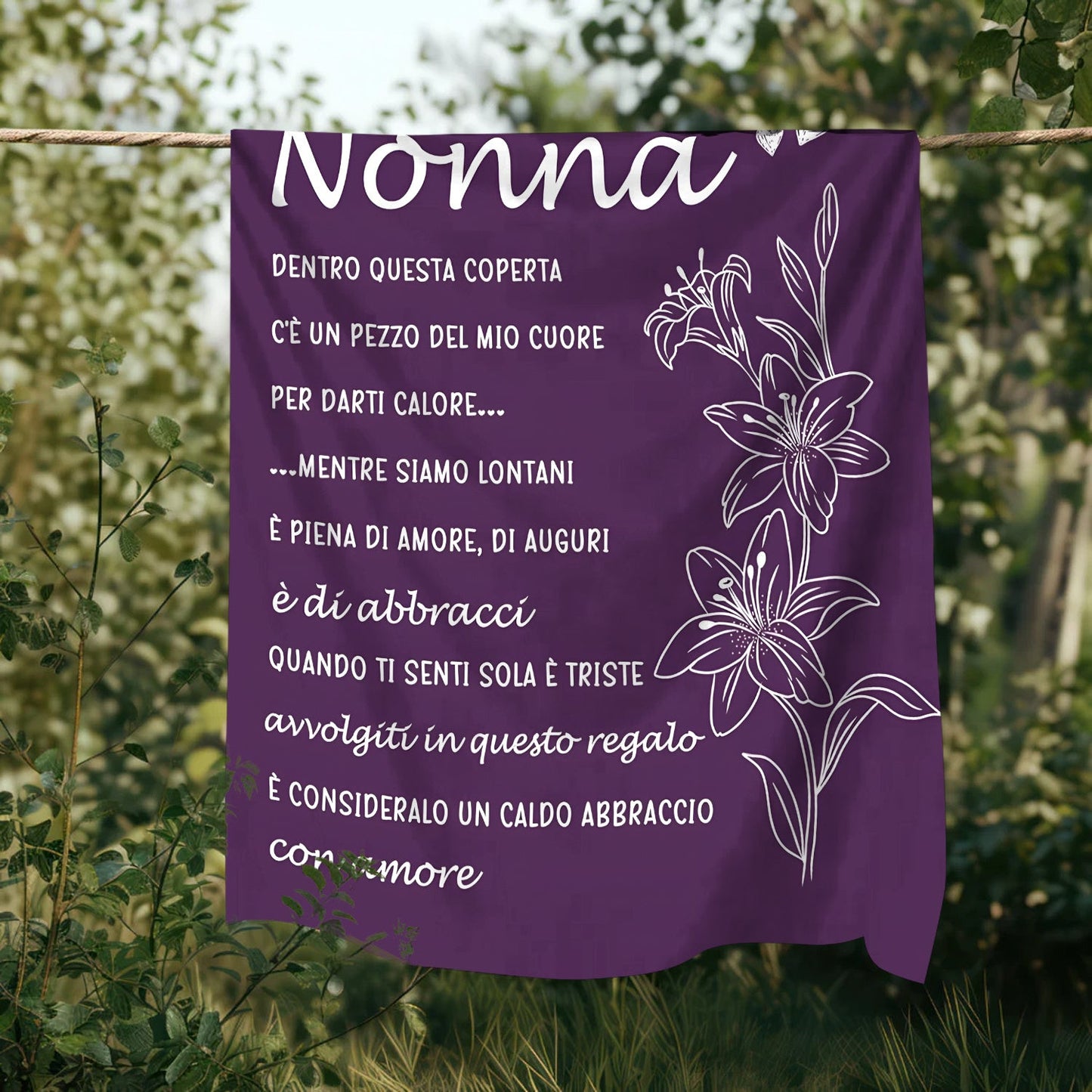 Personalized sentiment print purple fleece throw blanket with cozy Italian language design. This soft flannel nap blanket is the perfect all-season gift for a grandmother on her birthday, anniversary, or holiday. Made of knitted polyester in a cabin