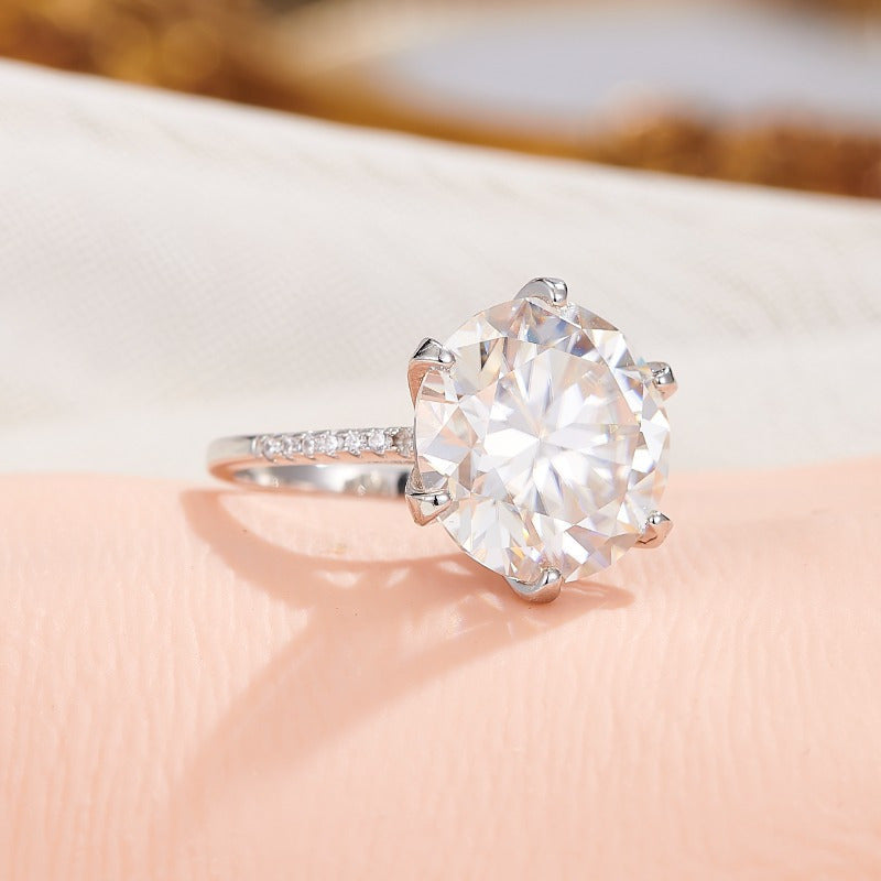 Vintage Elegant Eternals Earth Moissanite Engagement Ring with 5/10 Carat, 1pc, crafted in 18K Golden Plated 925 Silver. This luxury shiny jewelry is perfect for Wedding, Party, Banquet, Birthday, Anniversary, or as a Valentine's Day Gift.