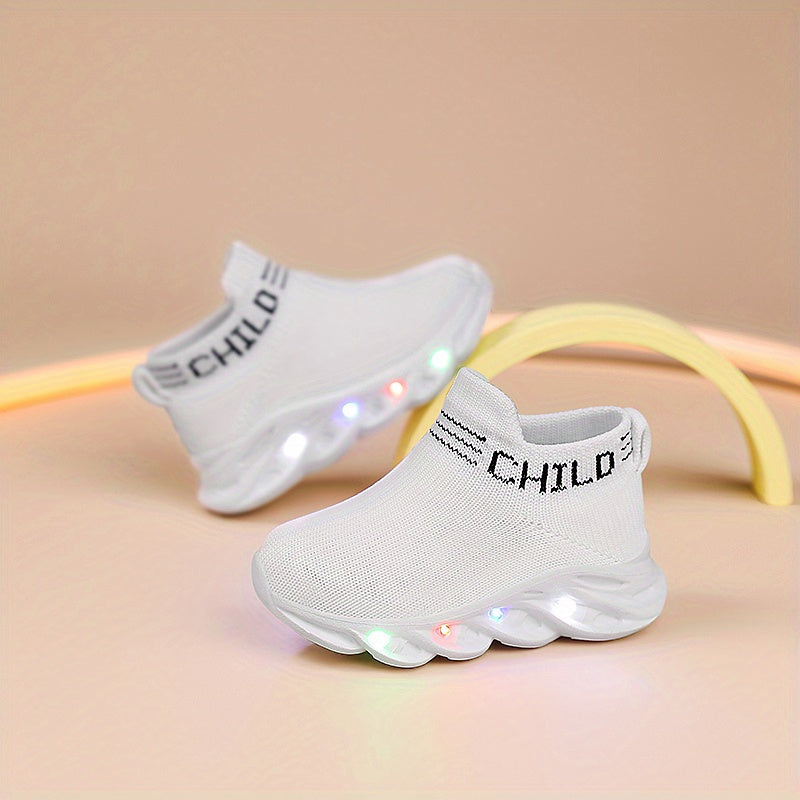 Meet the newest LED sneakers for kids: slip-resistant with a cute brown geometric pattern and adorable cartoon designs, perfect for toddlers and infants for everyday wear and casual events.